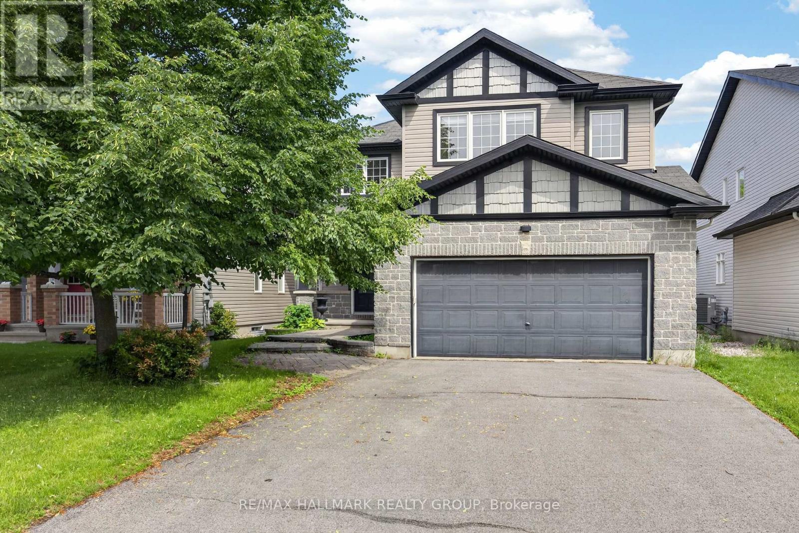 520 MAZARI CRESCENT, Ottawa