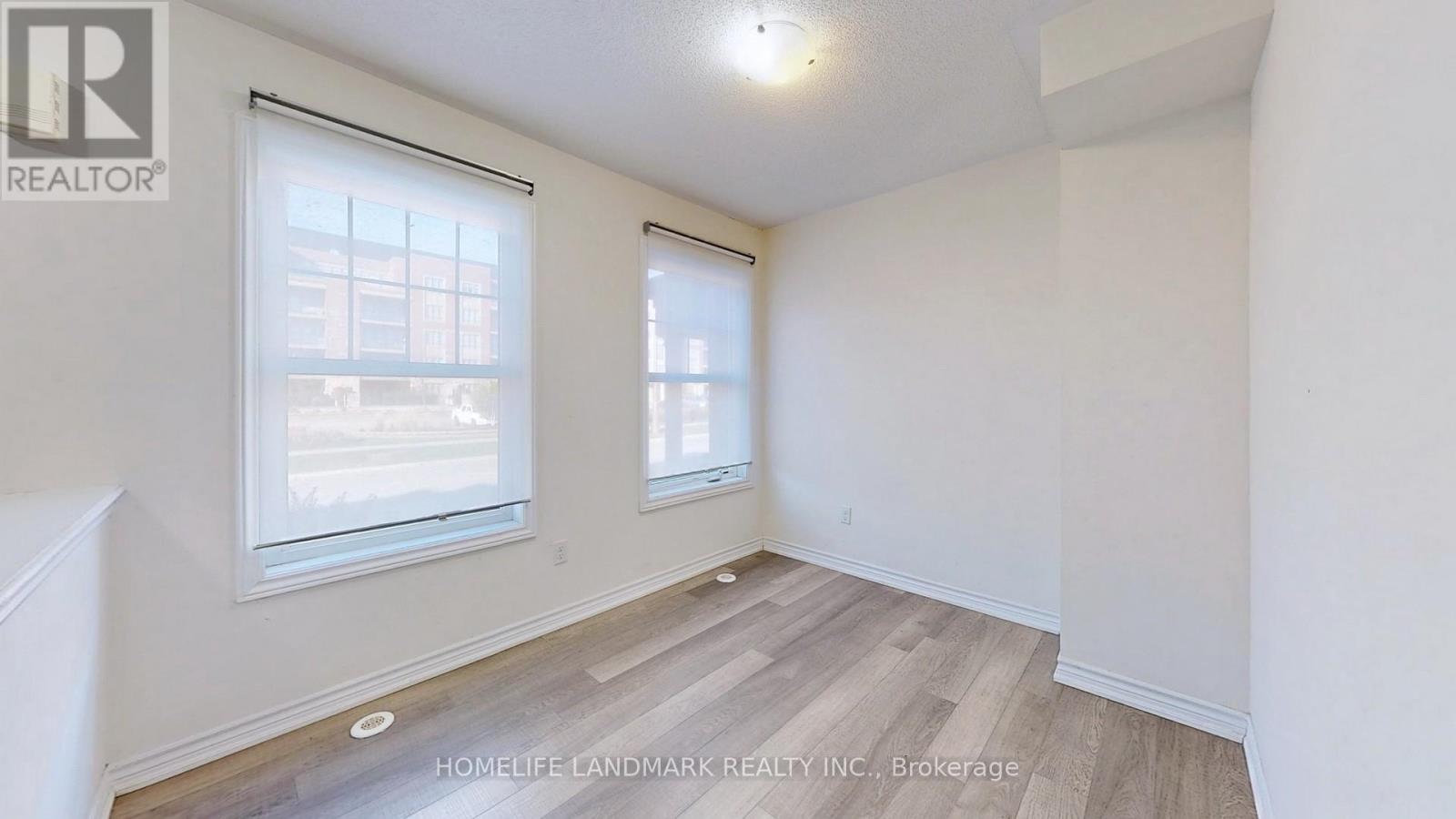 114 Baker Hill Boulevard, Whitchurch-Stouffville, Ontario L4A 1Y4 - Photo 2 - N13544952