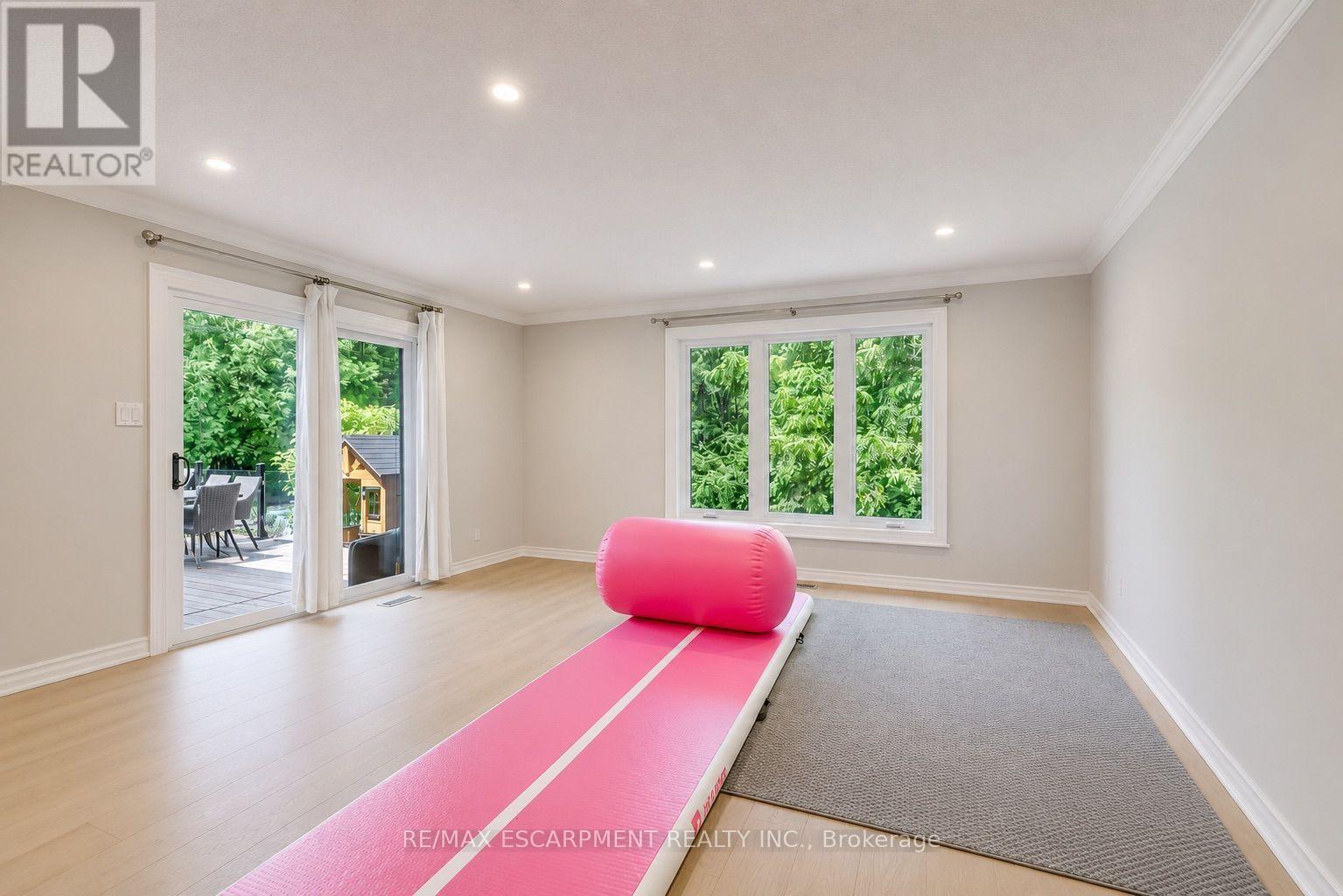 1251 Lakeshore Road E, Oakville, Ontario  L6J 1L5 - Photo 15 - W13544916