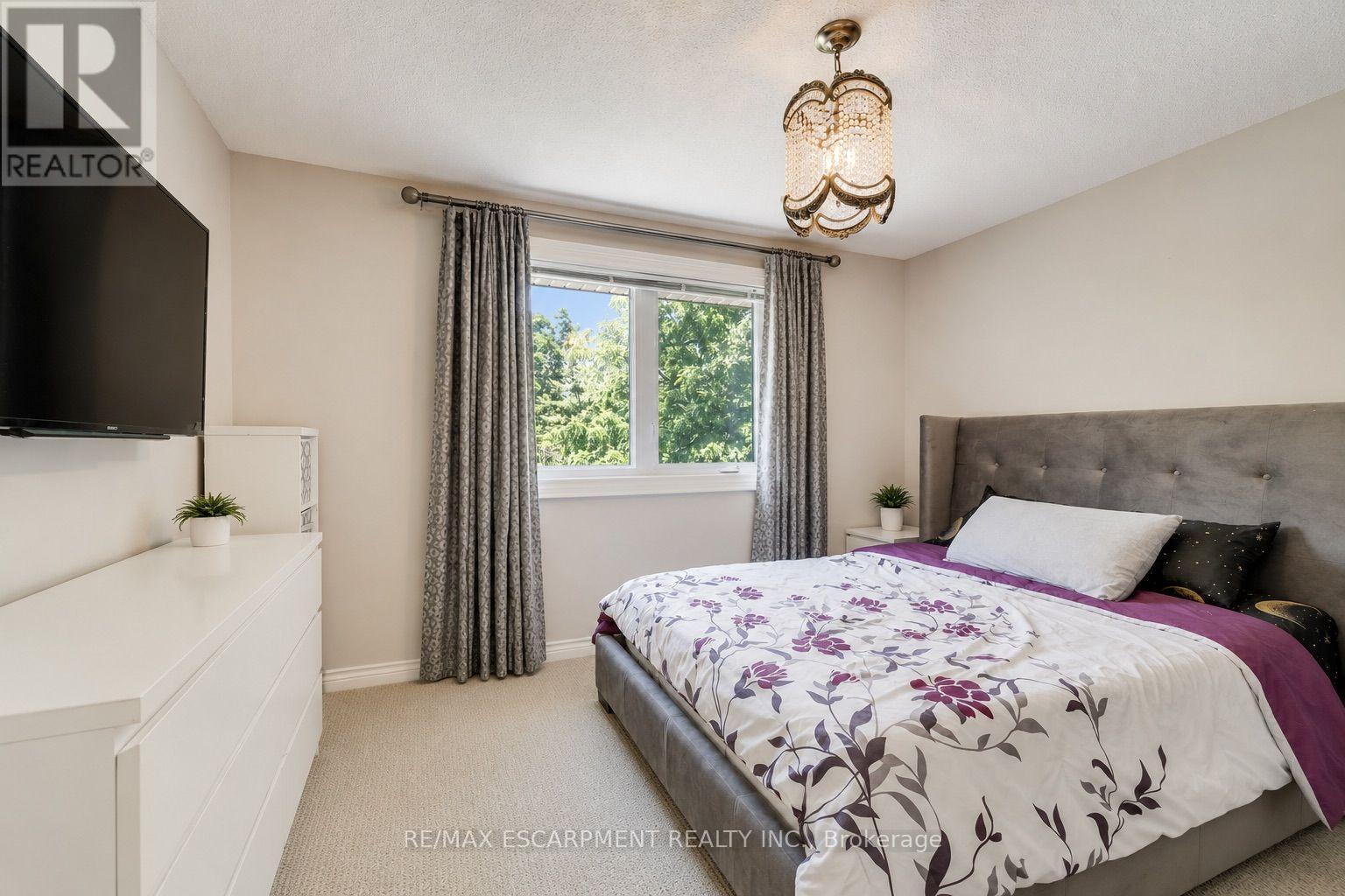 1251 Lakeshore Road E, Oakville, Ontario  L6J 1L5 - Photo 29 - W13544916