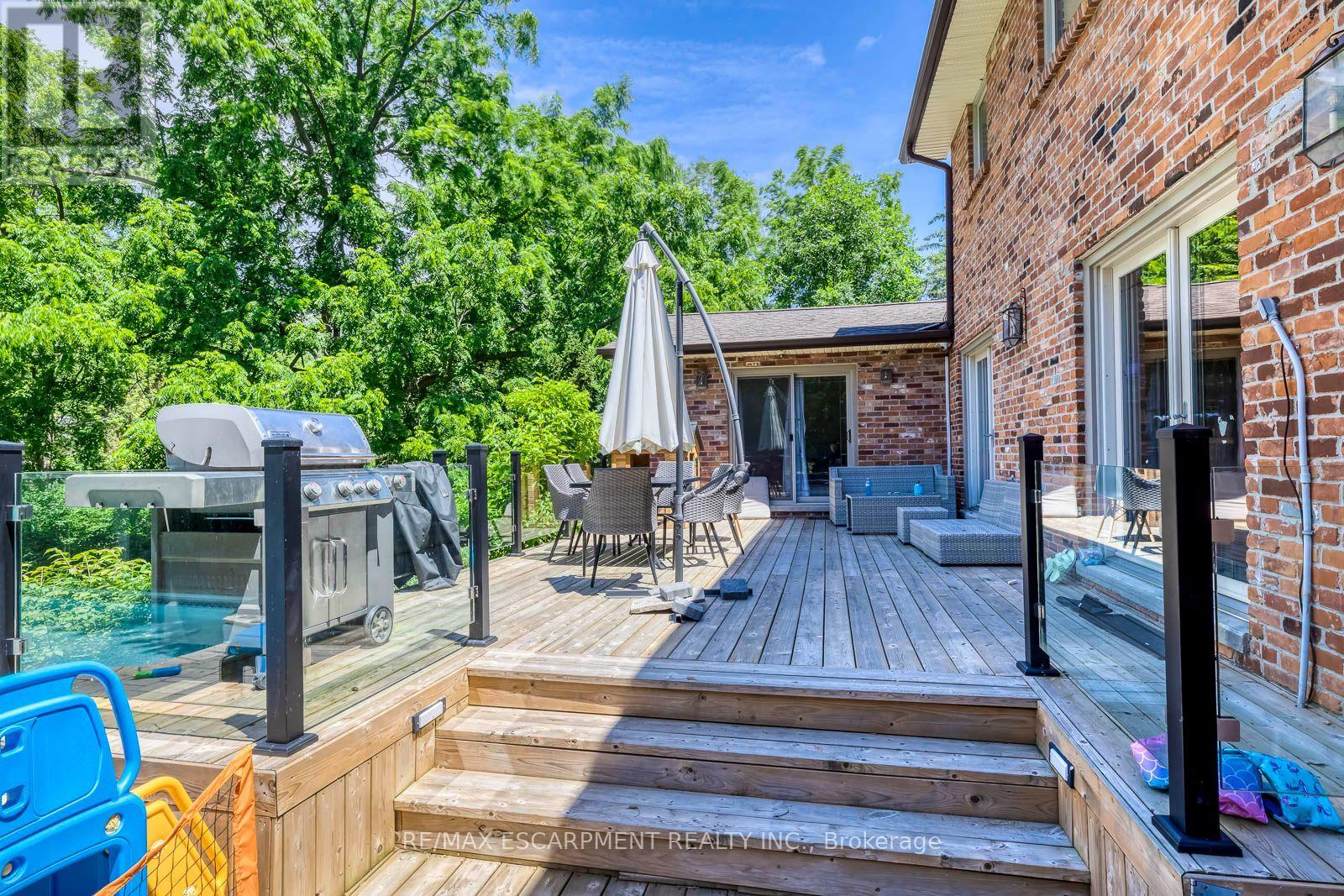 1251 Lakeshore Road E, Oakville, Ontario  L6J 1L5 - Photo 38 - W13544916