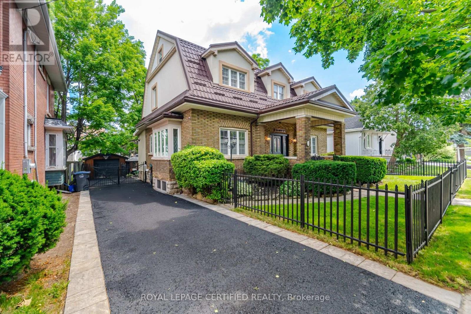 8 Elizabeth Street S, Brampton, Ontario  L6Y 1P8 - Photo 3 - W13544932