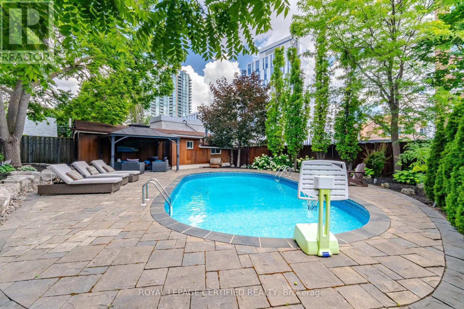 8 Elizabeth Street S, Brampton, Ontario  L6Y 1P8 - Photo 42 - W13544932