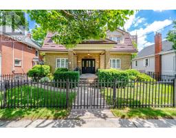 8 ELIZABETH STREET S, Brampton, Ontario
