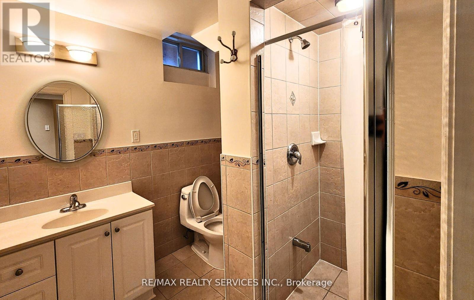 Bsmt - 387 Rocca Court, Mississauga, Ontario L5W 1V1 - Photo 10 - W13544976