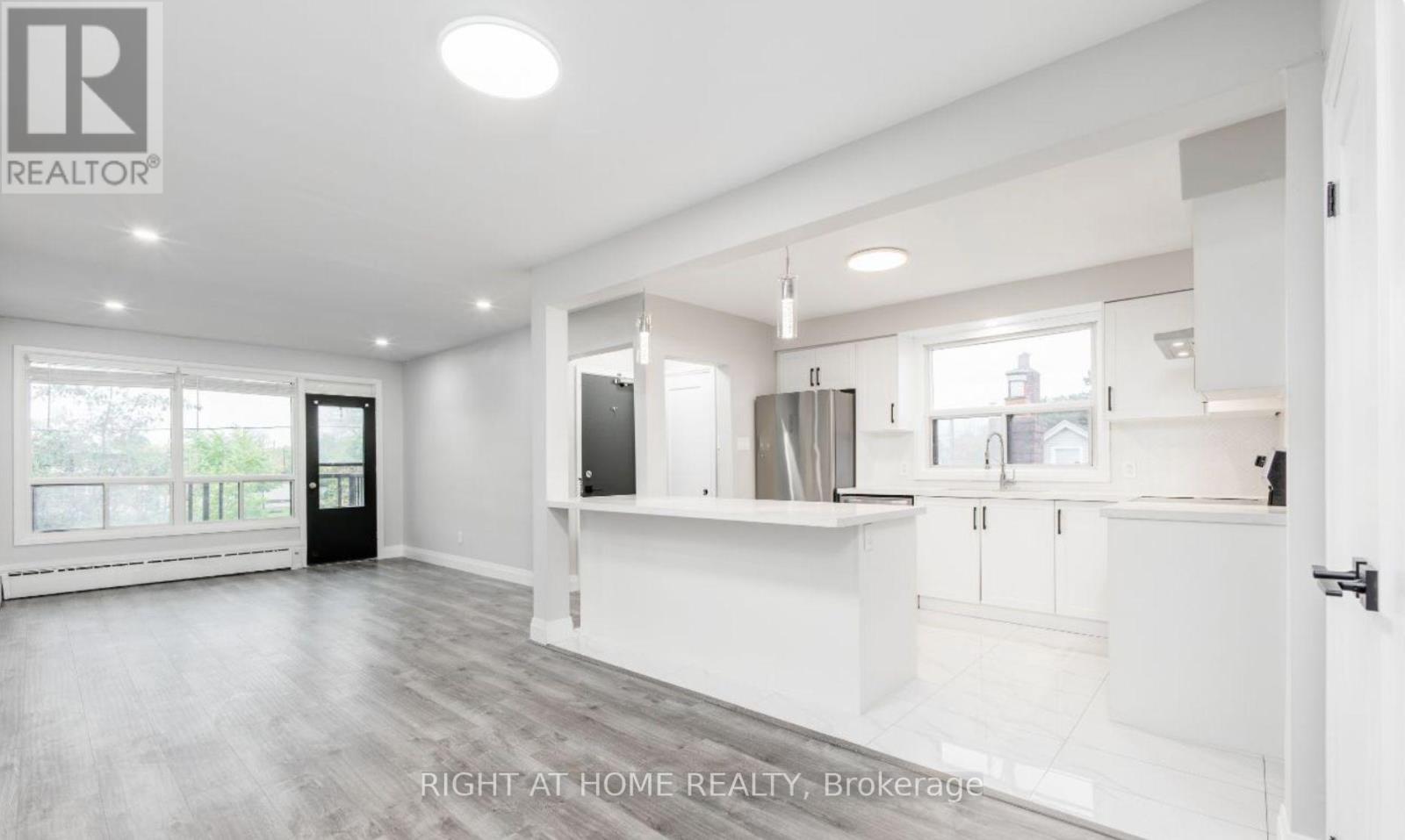 3 - 31 Wesley Street, Toronto, Ontario M8Y 2W5 - Photo 2 - W13545078