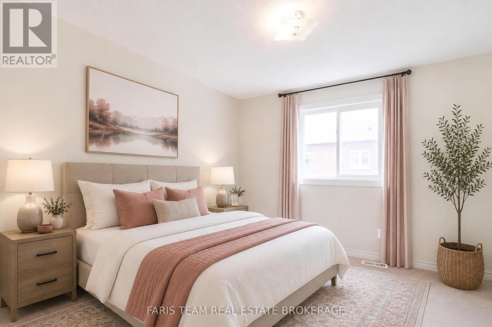 33 Pearl Street, Wasaga Beach, Ontario  L9Z 0G9 - Photo 29 - S13063124