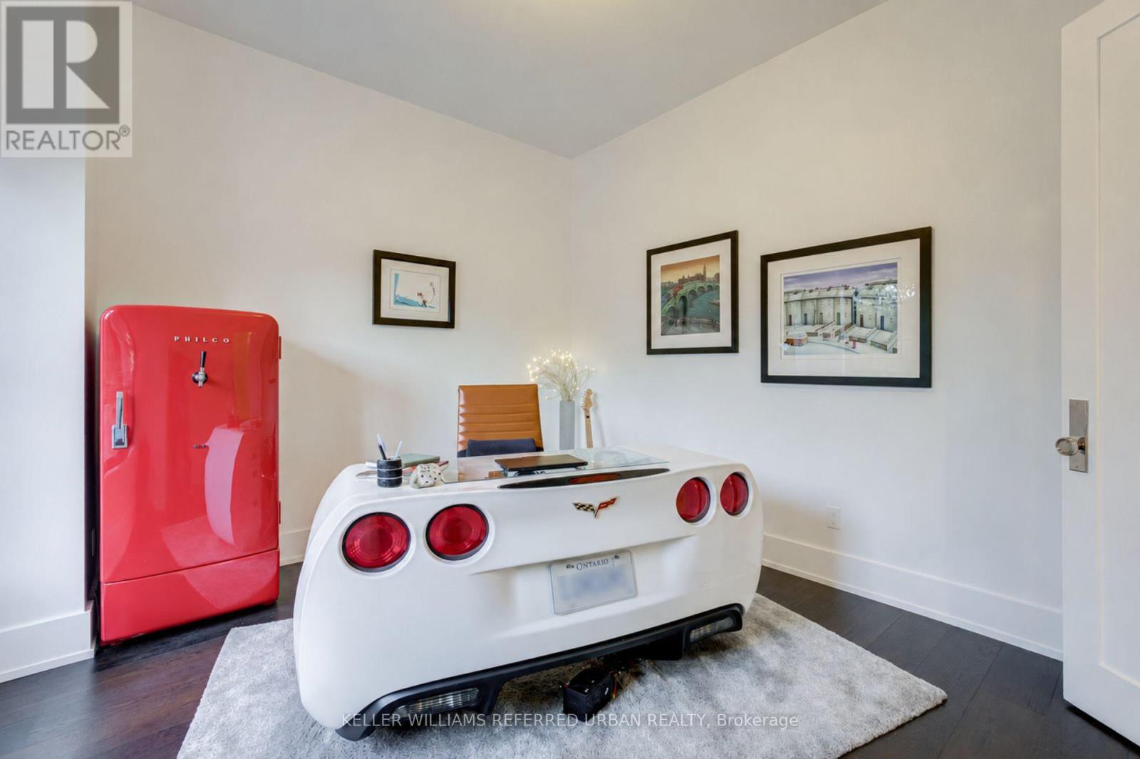 57 Ambleside Avenue, Toronto, Ontario  M8Z 2H8 - Photo 4 - W13543286