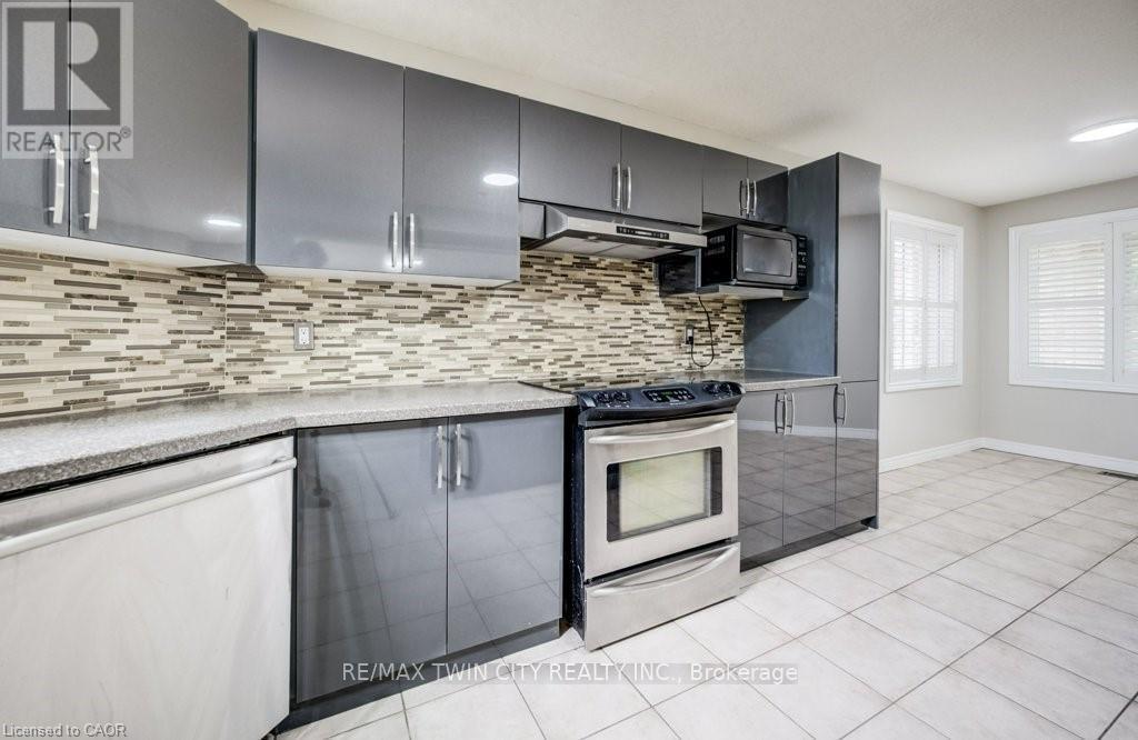 123 Forest Edge Trail, Kitchener, Ontario  N2P 2L8 - Photo 12 - X13544928