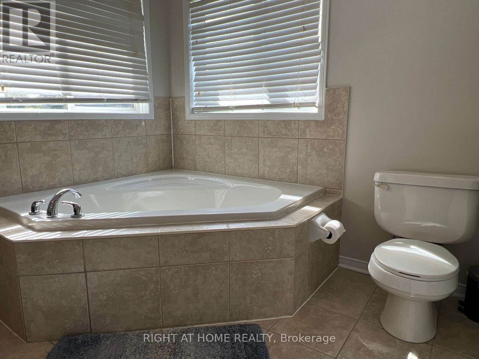 39 Golden Iris Crescent, Hamilton, Ontario  L8B 0R6 - Photo 36 - X13545000