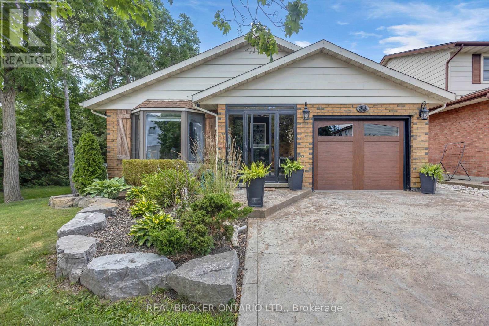 34 ELMVALE COURT, Haldimand, Ontario