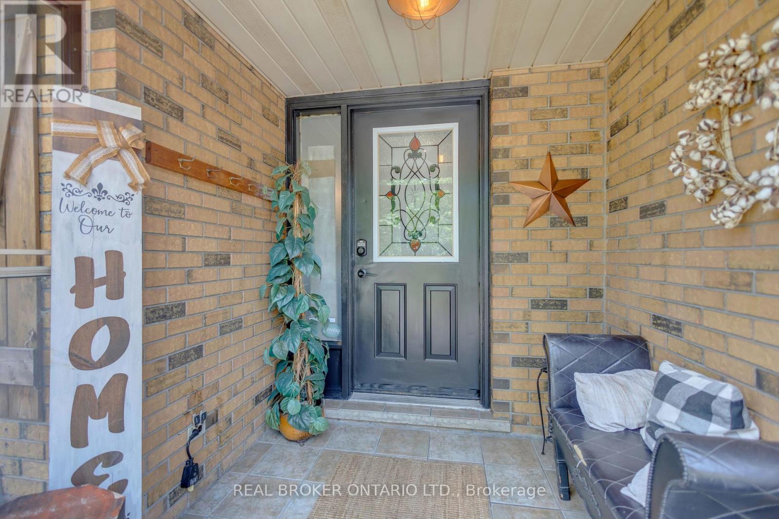 34 Elmvale Court, Haldimand, Ontario  N0A 1S0 - Photo 2 - X13545124