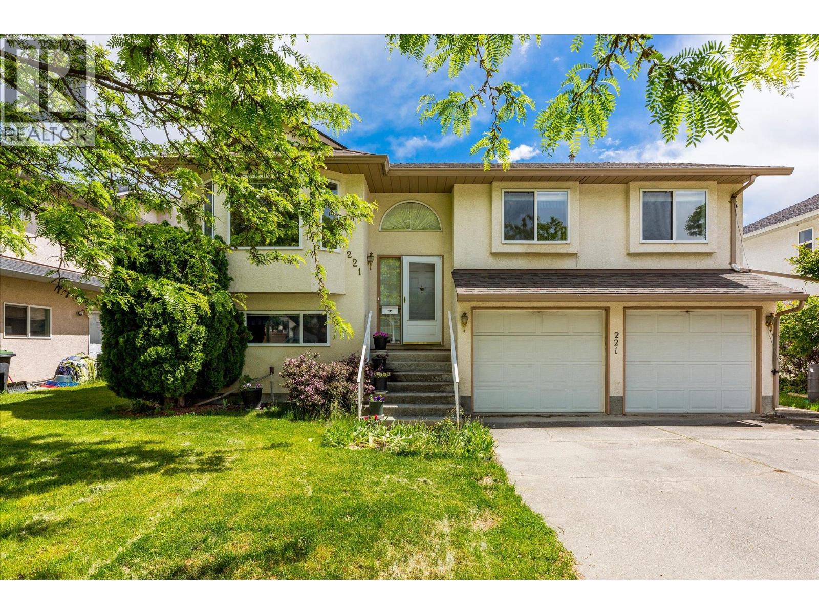 221 Drysdale Boulevard, Kelowna, British Columbia
