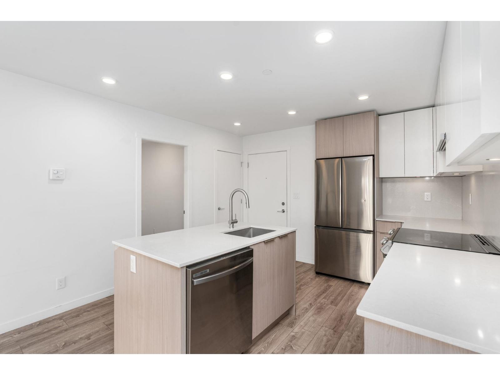 209 13969 96 Avenue, Surrey, British Columbia  V3T 4M2 - Photo 3 - R3144271