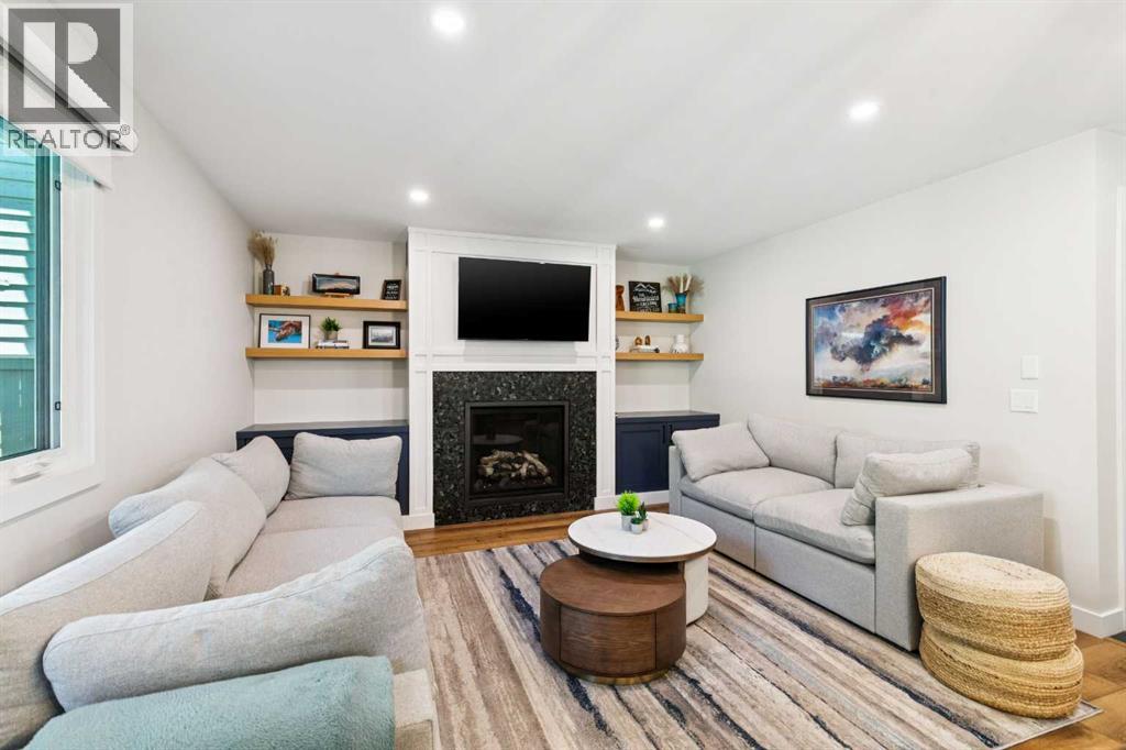 272 Woodfield Road SW, Calgary, Alberta  T2W 3V9 - Photo 14 - A2327693