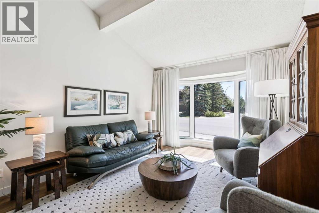 272 Woodfield Road SW, Calgary, Alberta  T2W 3V9 - Photo 17 - A2327693
