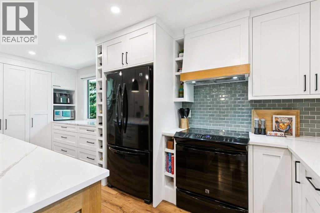 272 Woodfield Road SW, Calgary, Alberta  T2W 3V9 - Photo 6 - A2327693