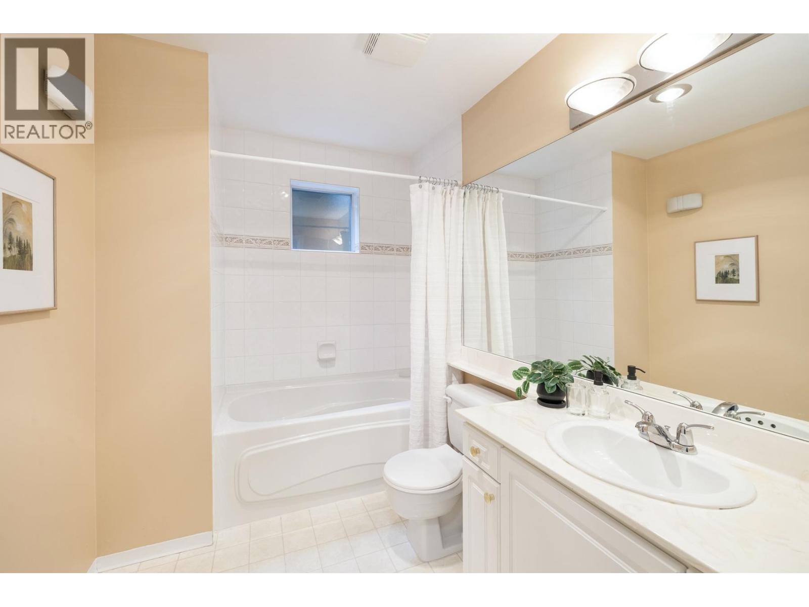 206 678 W Queens Road, North Vancouver, British Columbia  V7N 2L3 - Photo 23 - R3144681