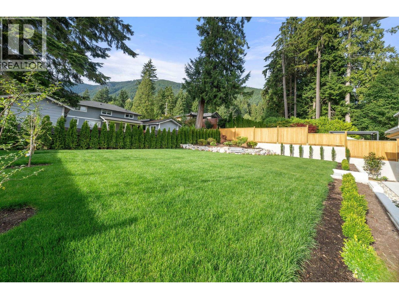 944 Clements Avenue, North Vancouver, British Columbia  V7R 2K7 - Photo 7 - R3144673
