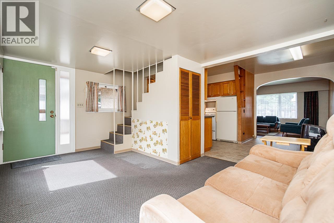 904 First Street, New Westminster, British Columbia  V3L 2J2 - Photo 11 - R3144675