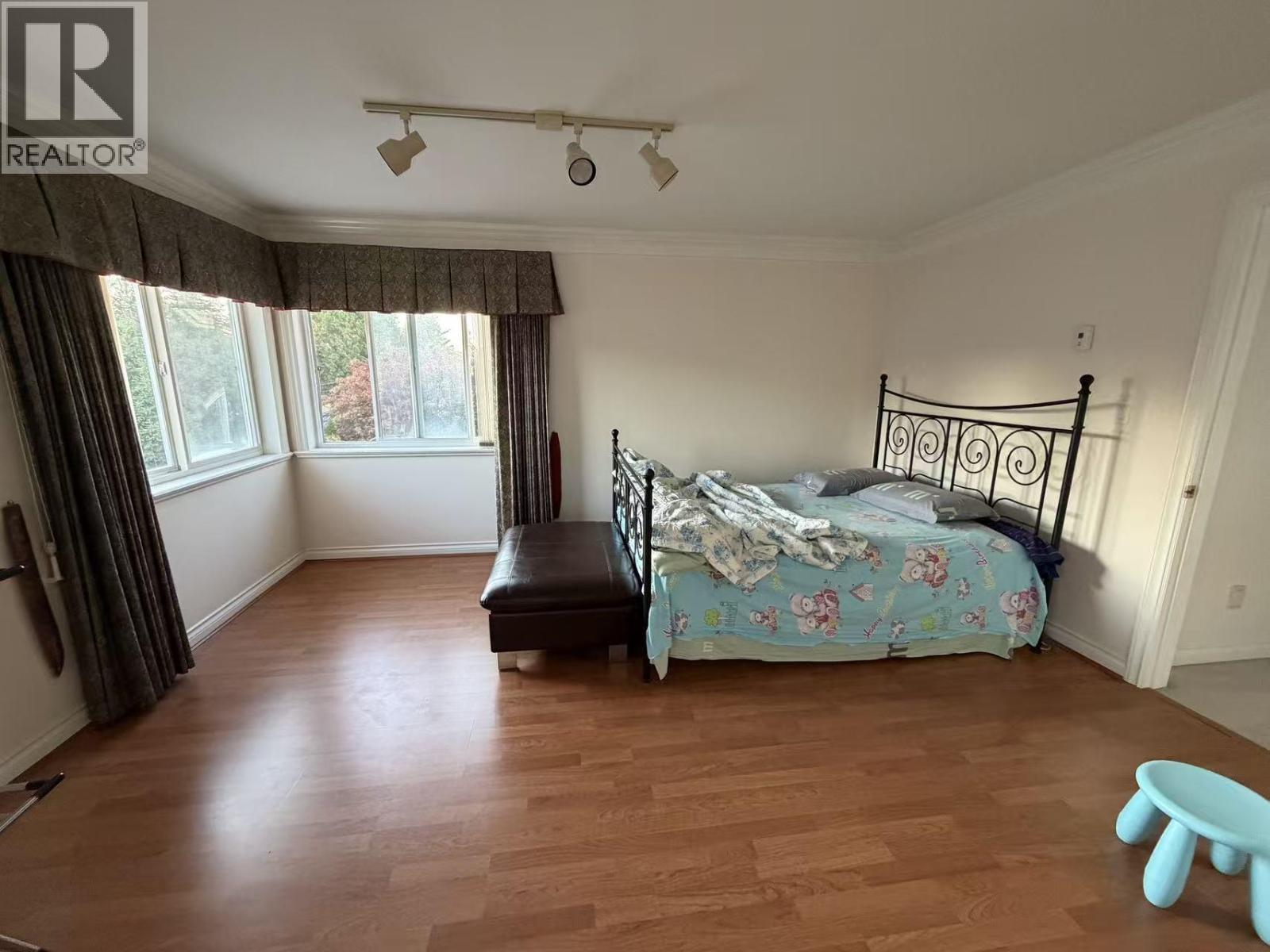 Homestay 8200 Dalemore Road, Richmond, British Columbia  V7C 2A6 - Photo 2 - R3144670