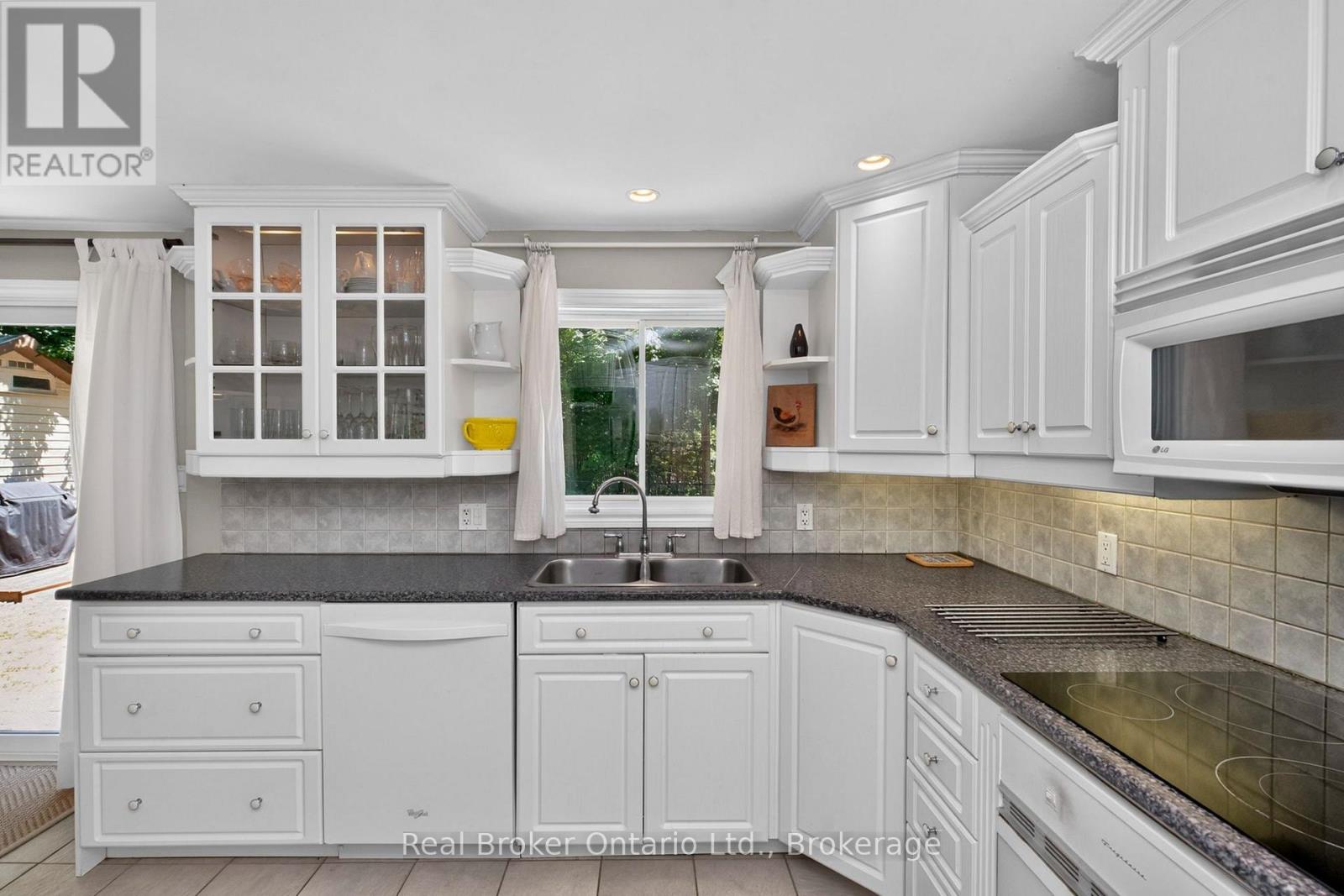 2141 Champlain Road, Tiny, Ontario  L9M 0B1 - Photo 8 - S13545342