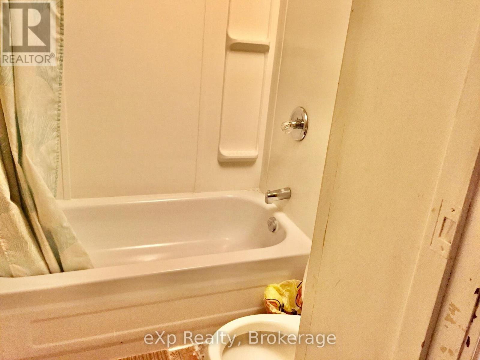 130 Durham Street E, Brockton, Ontario  N0G 2V0 - Photo 6 - X13545254