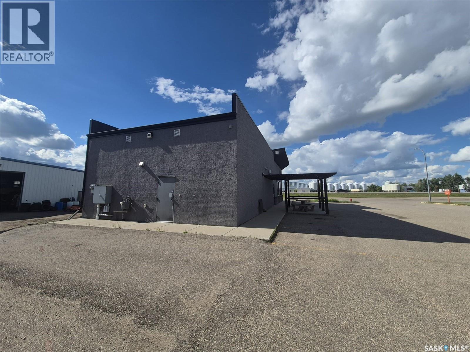210 Service Road, Melville, Saskatchewan  S0A 0G5 - Photo 5 - SK038036