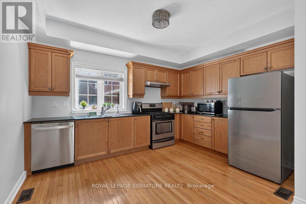 1755 Danforth Avenue, Toronto, Ontario  M4C 1J1 - Photo 10 - E13545230