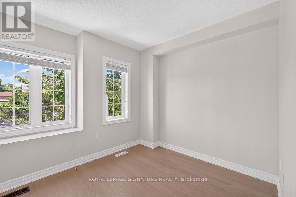 1755 Danforth Avenue, Toronto, Ontario  M4C 1J1 - Photo 14 - E13545230