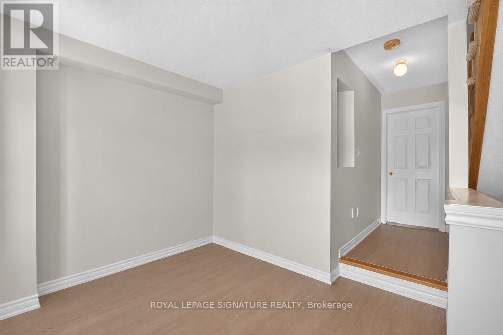 1755 Danforth Avenue, Toronto, Ontario  M4C 1J1 - Photo 15 - E13545230