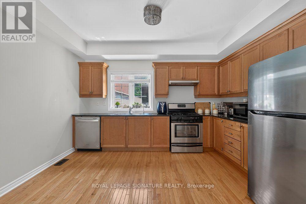 1755 Danforth Avenue, Toronto, Ontario  M4C 1J1 - Photo 9 - E13545230