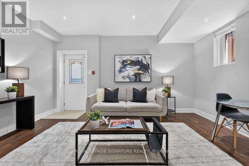 Lower - 61b Bexhill Avenue, Toronto, Ontario M1L 3B7 - Photo 2 - E13545340