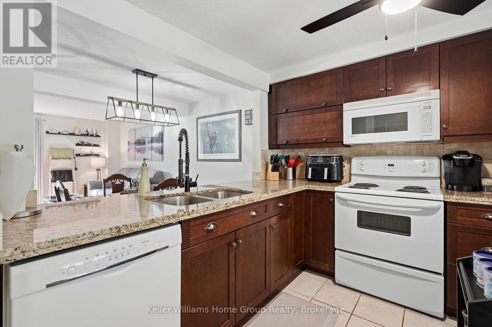 354 Strathallen Street, Centre Wellington, Ontario  N1M 3L3 - Photo 9 - X13529902