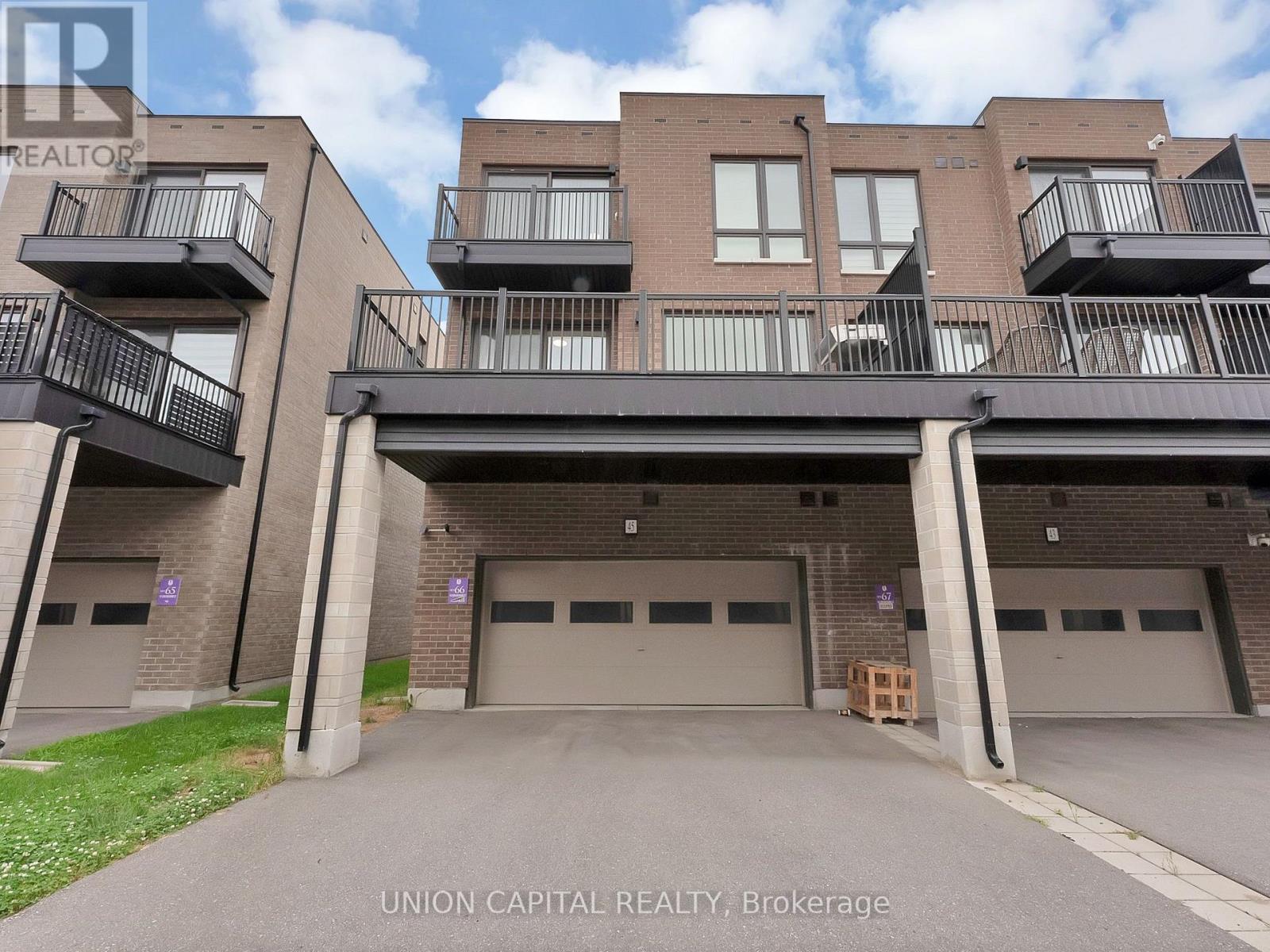 45 Lord Melborne Street, Markham, Ontario  L6C 0Z6 - Photo 2 - N13545238