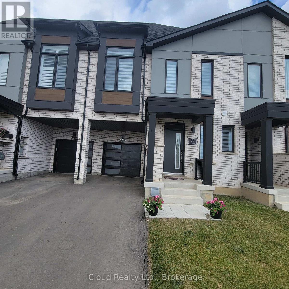 3523 POST ROAD, Oakville, Ontario