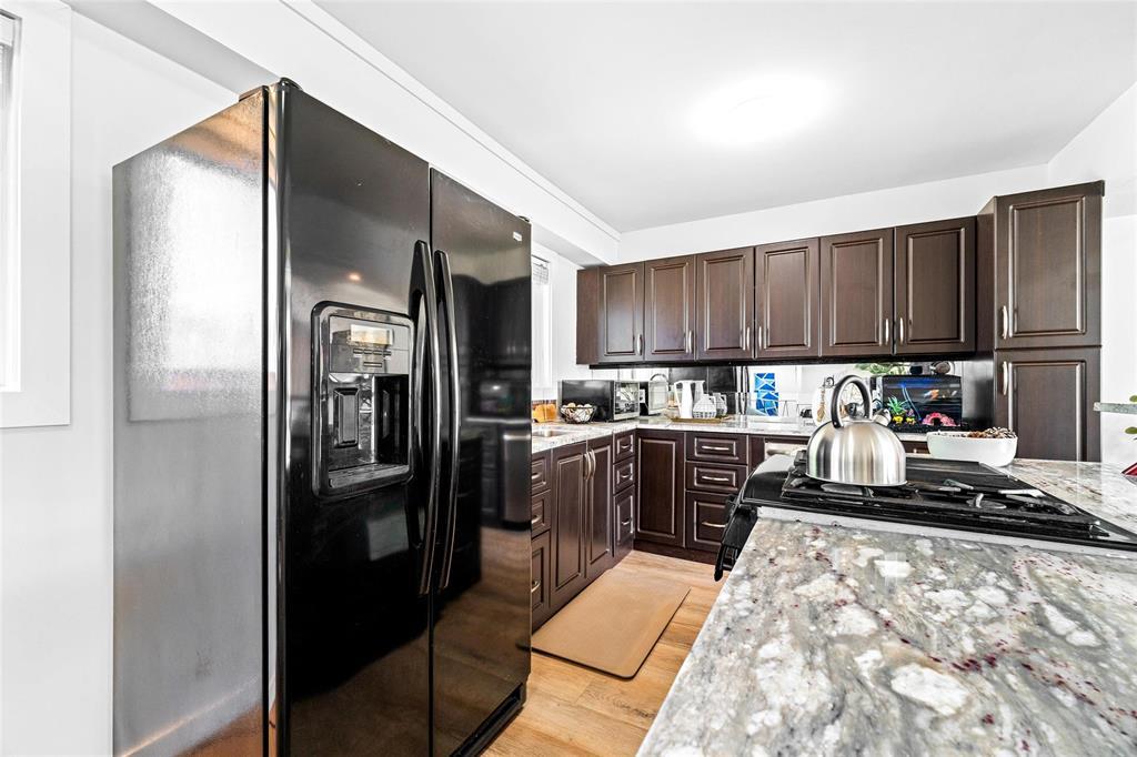 133 Arrowwood Drive, Winnipeg, Manitoba  R2V 2R3 - Photo 20 - 202614833