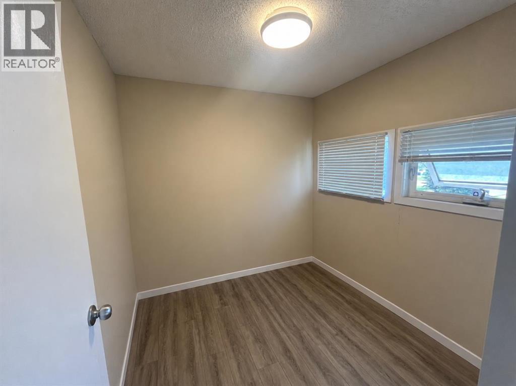 301, 405 Columbia Boulevard, Lethbridge, Alberta  T1K 5R8 - Photo 5 - A2327370