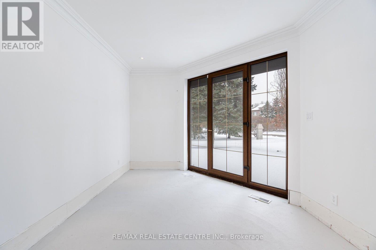 2 Edgeforest Drive, Brampton, Ontario  L6P 0E1 - Photo 16 - W13233180