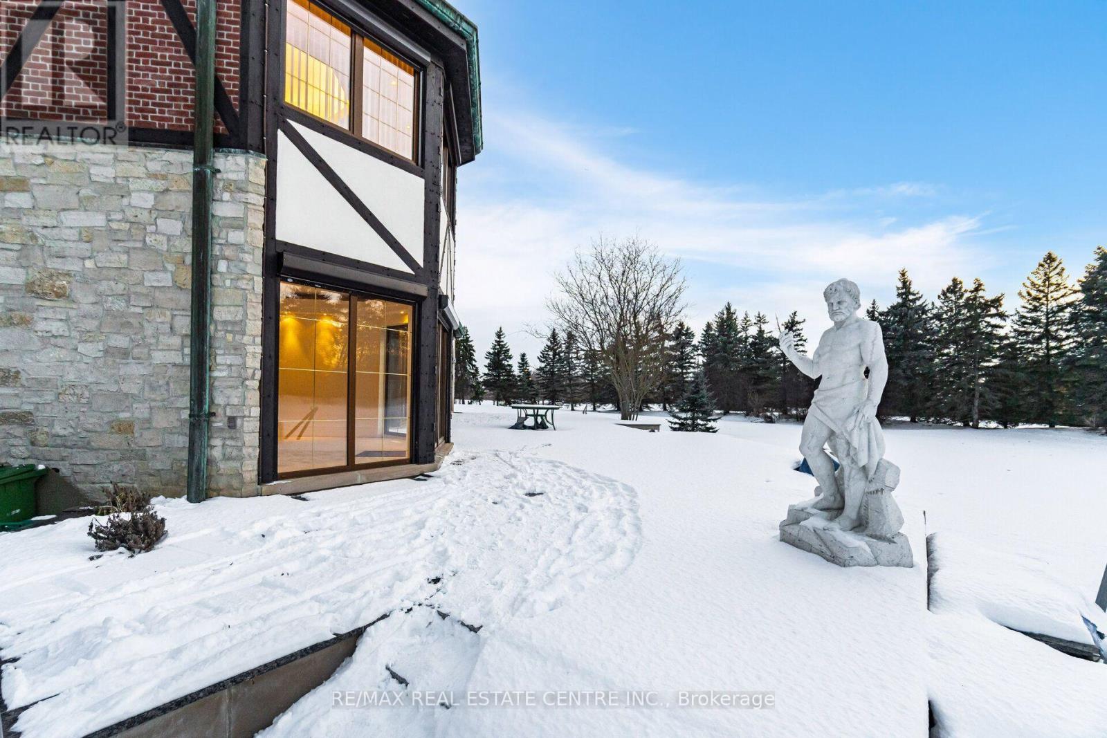 2 Edgeforest Drive, Brampton, Ontario  L6P 0E1 - Photo 33 - W13233180