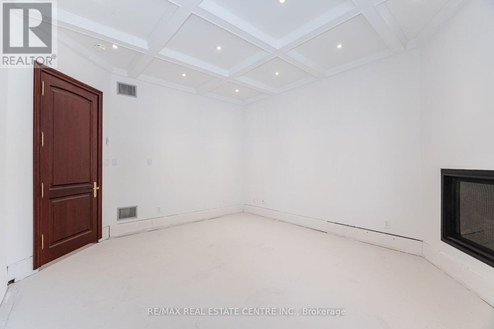 2 Edgeforest Drive, Brampton, Ontario  L6P 0E1 - Photo 38 - W13233180