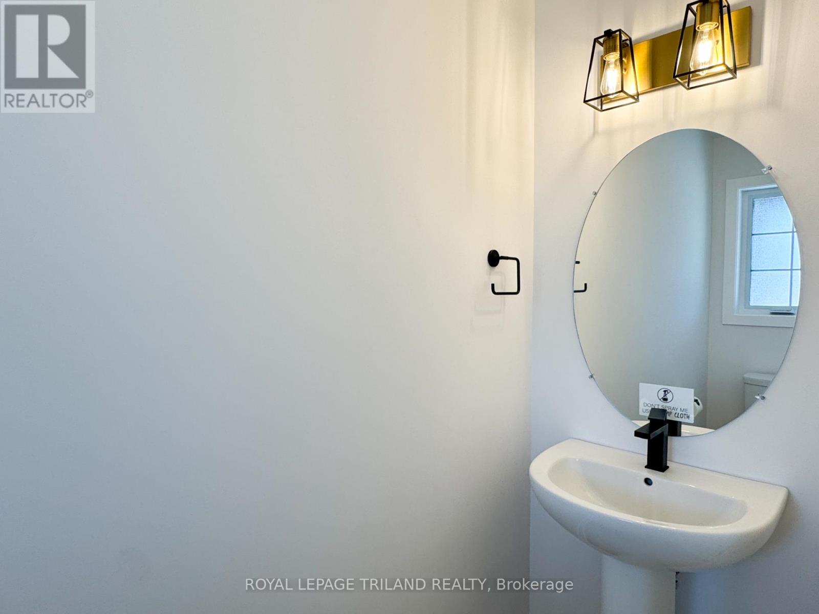 139 Empire Parkway, St. Thomas, Ontario  N5R 0P1 - Photo 3 - X13031868