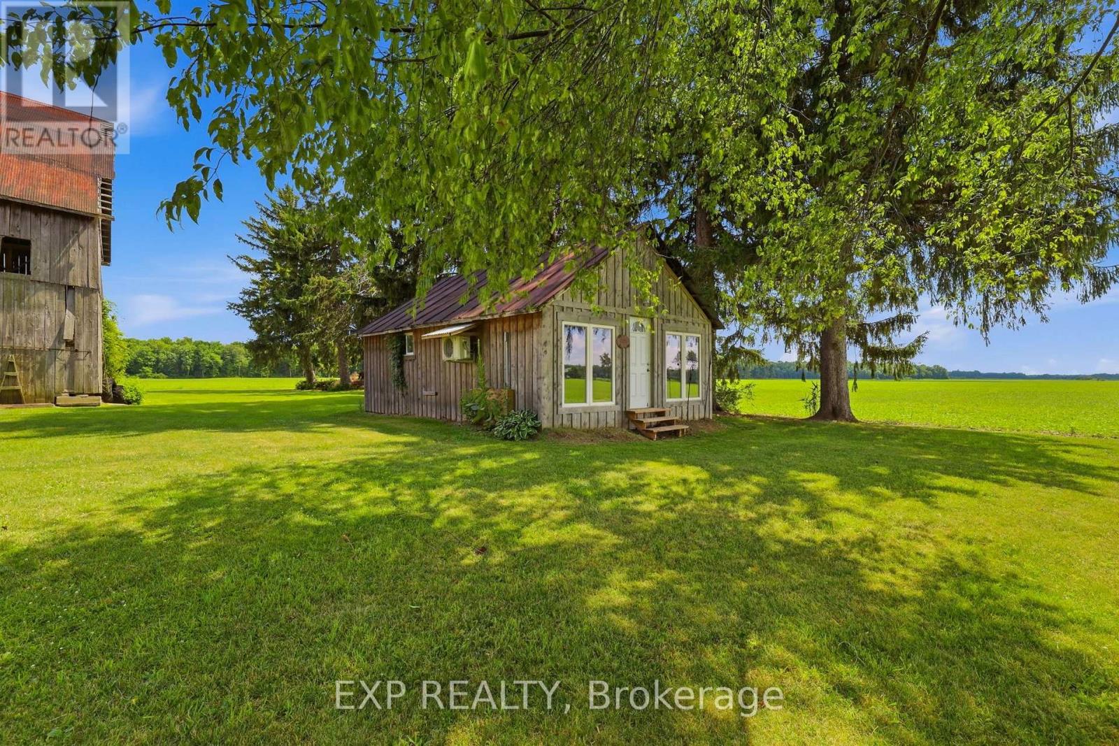 22979 Pratt Siding Road, Southwest Middlesex, Ontario  N0L 1M0 - Photo 37 - X13543756