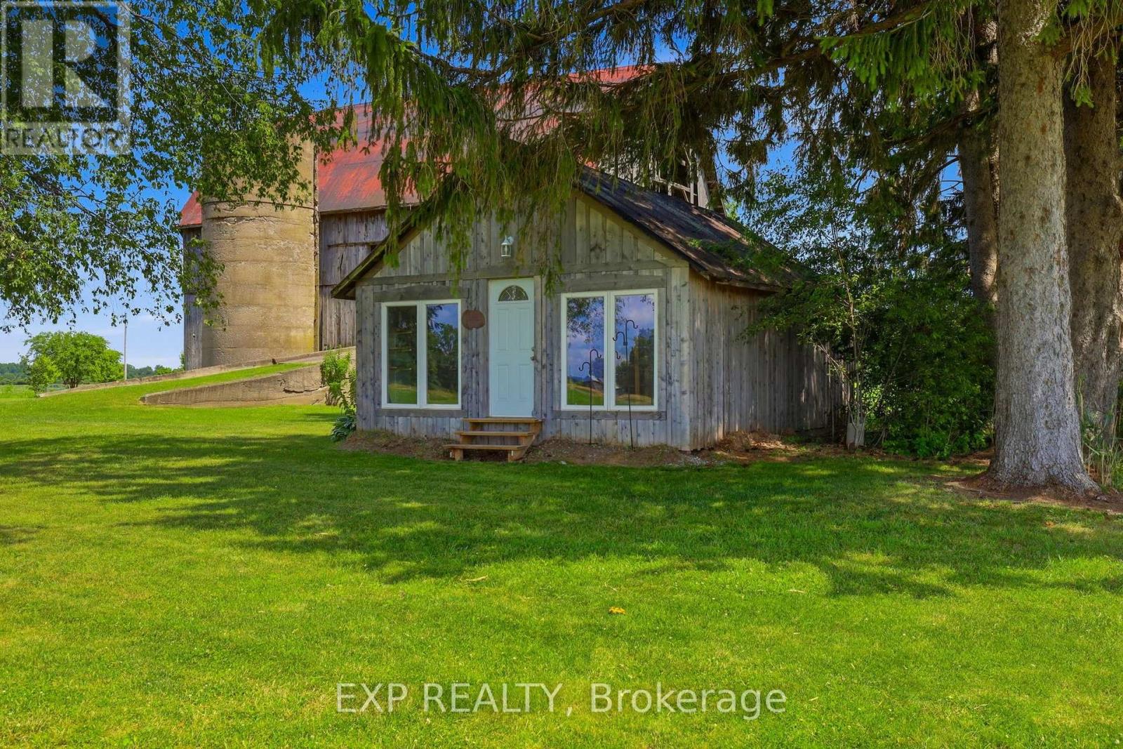 22979 Pratt Siding Road, Southwest Middlesex, Ontario  N0L 1M0 - Photo 38 - X13543756