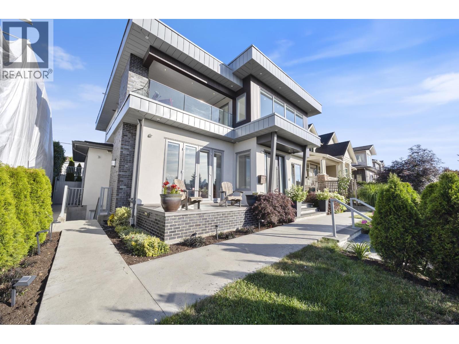 6346 Burns Street, Burnaby, British Columbia V5E 1T2 - Photo 3 - R3144659