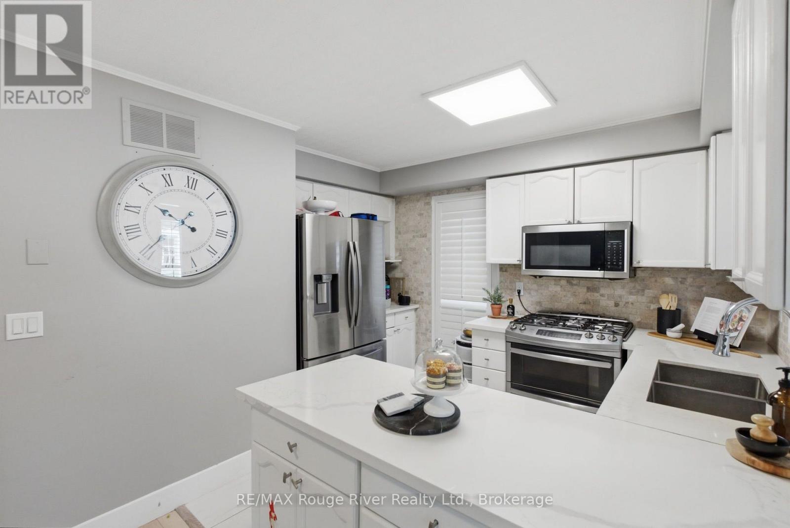 475 Safari Drive, Oshawa, Ontario  L1K 1B5 - Photo 14 - E13545392