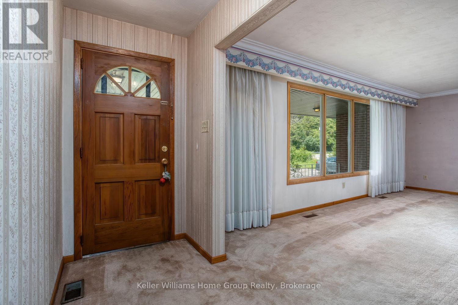 832 Victoria Road S, Puslinch, Ontario  N1L 1C6 - Photo 2 - X13545648