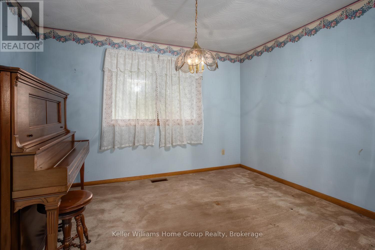 832 Victoria Road S, Puslinch, Ontario  N1L 1C6 - Photo 4 - X13545648