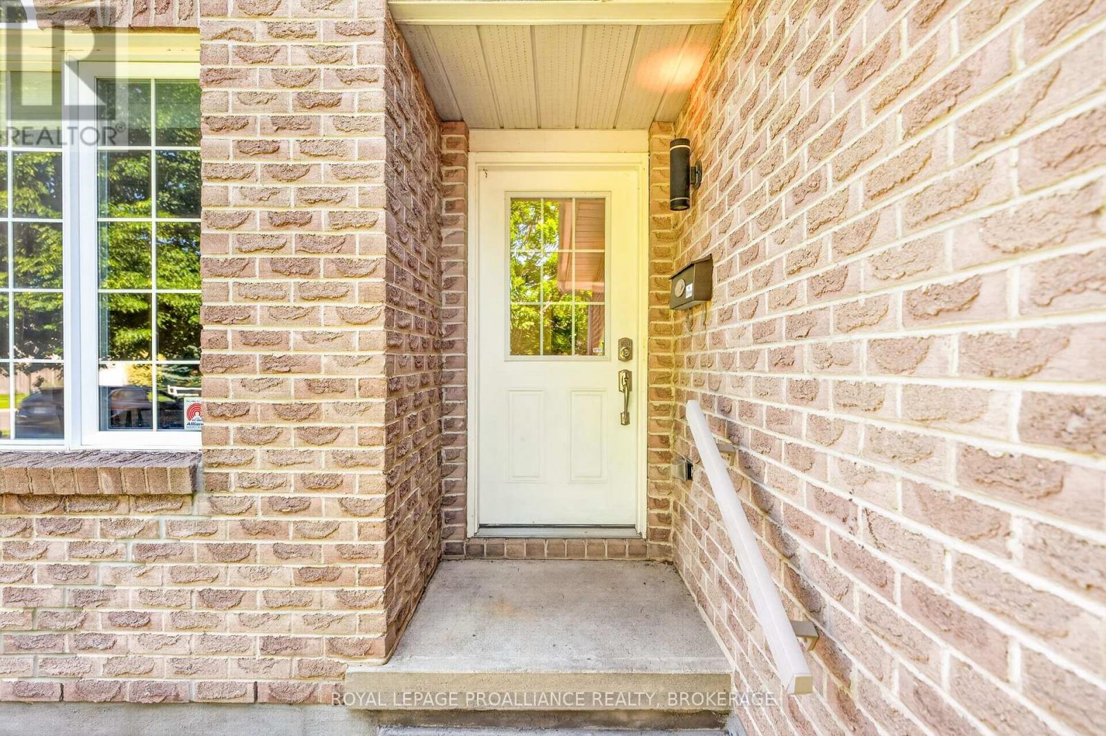1067 Acadia Drive, Kingston, Ontario  K7M 8V7 - Photo 3 - X13545650