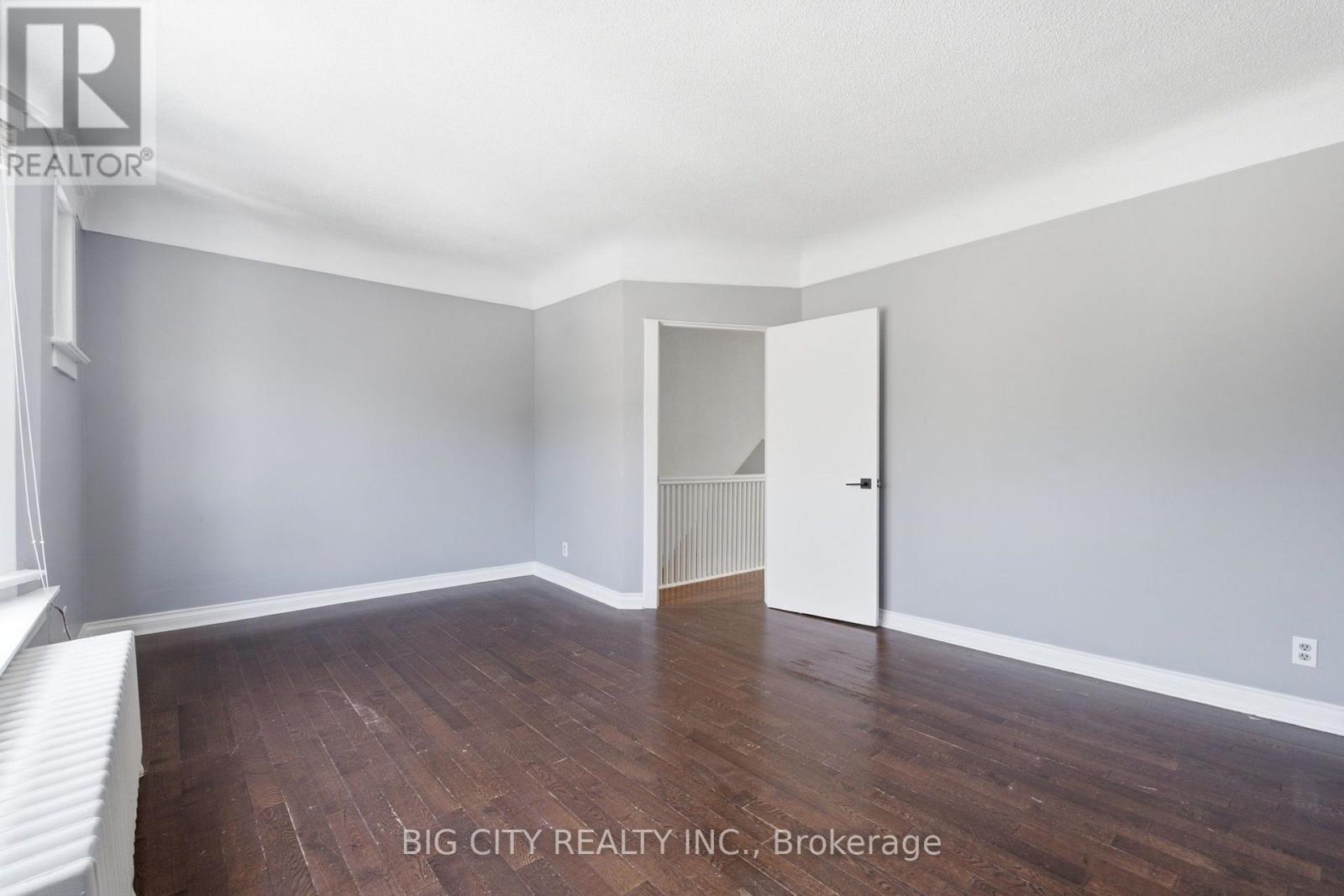 UPPER - 1362 BATHURST STREET - Photo 17